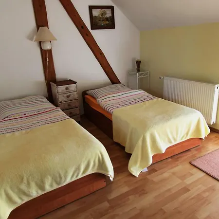 Pojezierze Drawskie Greanna Κατάλυμα σε φάρμα