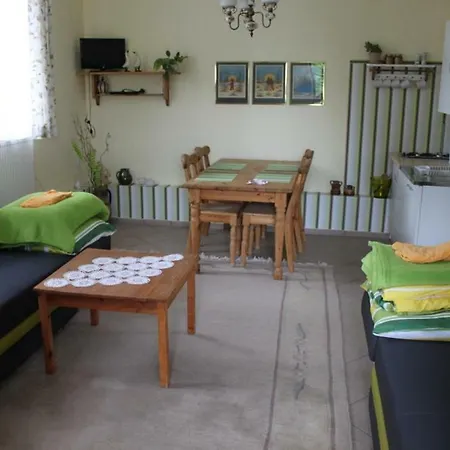 Pojezierze Drawskie Greanna Κατάλυμα σε φάρμα